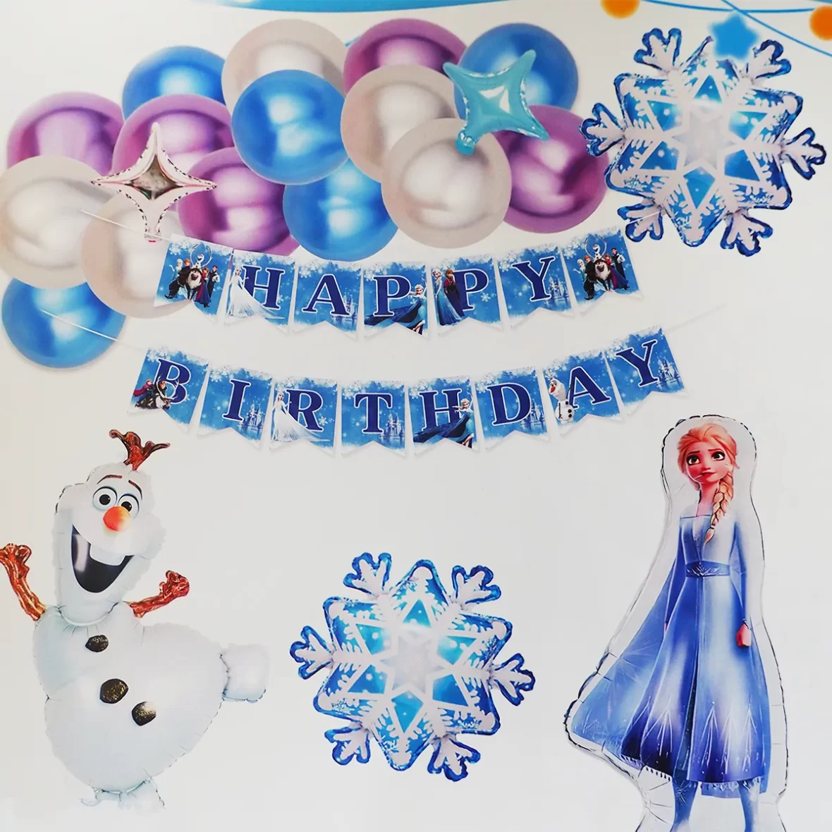 Set decor Frozen cu 21 baloane folie si latex cu decoratiuni