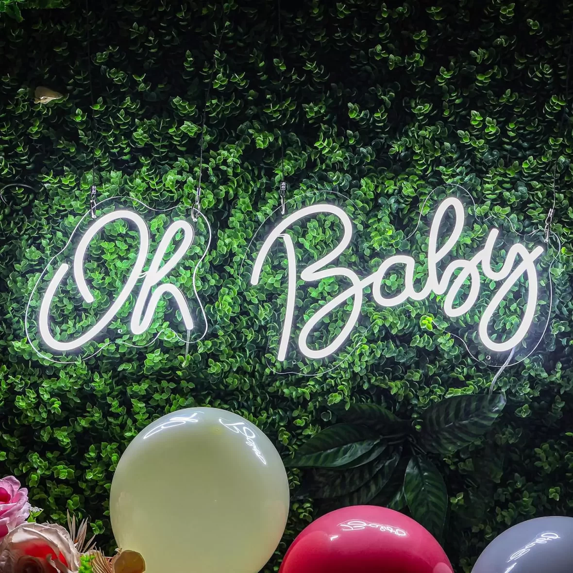 2566-banner-luminos-neon-boy-or-girl-gender-reveal-fundal-transparent-luminozitate-reglabila-55-x-18-cm-2