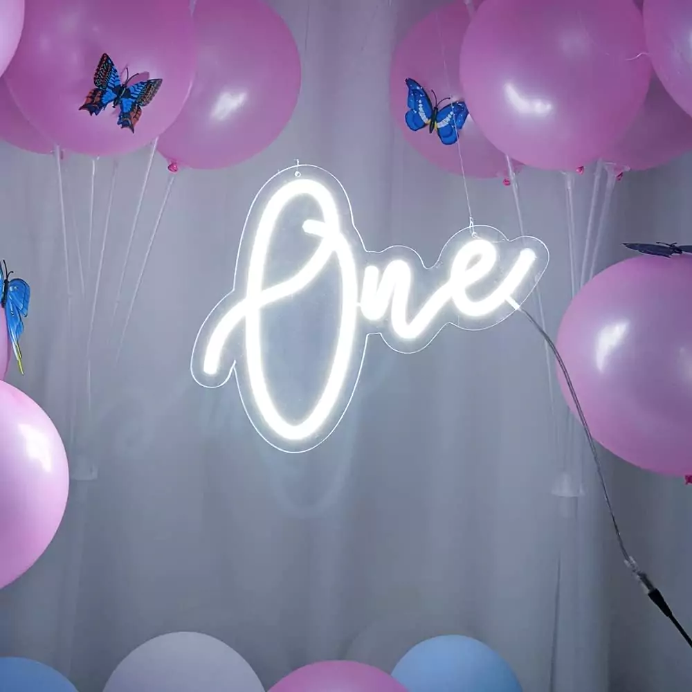 2568-banner-luminos-led-neon-one-fundal-transparent-33-x-25-cm-4